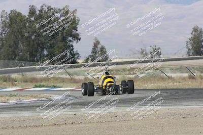 media/Jun-02-2024-CalClub SCCA (Sun) [[05fc656a50]]/Group 4/Qualifying/